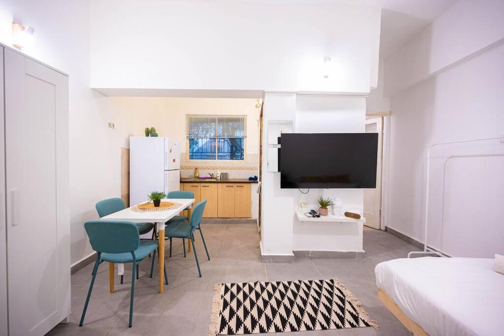 Studio Apartment In Ben Yehuda Cozy And Convinent Tel Aviv Ngoại thất bức ảnh